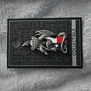 NWT- Hard Rock Cafe - 3D Dragon Flag Pin - Houston